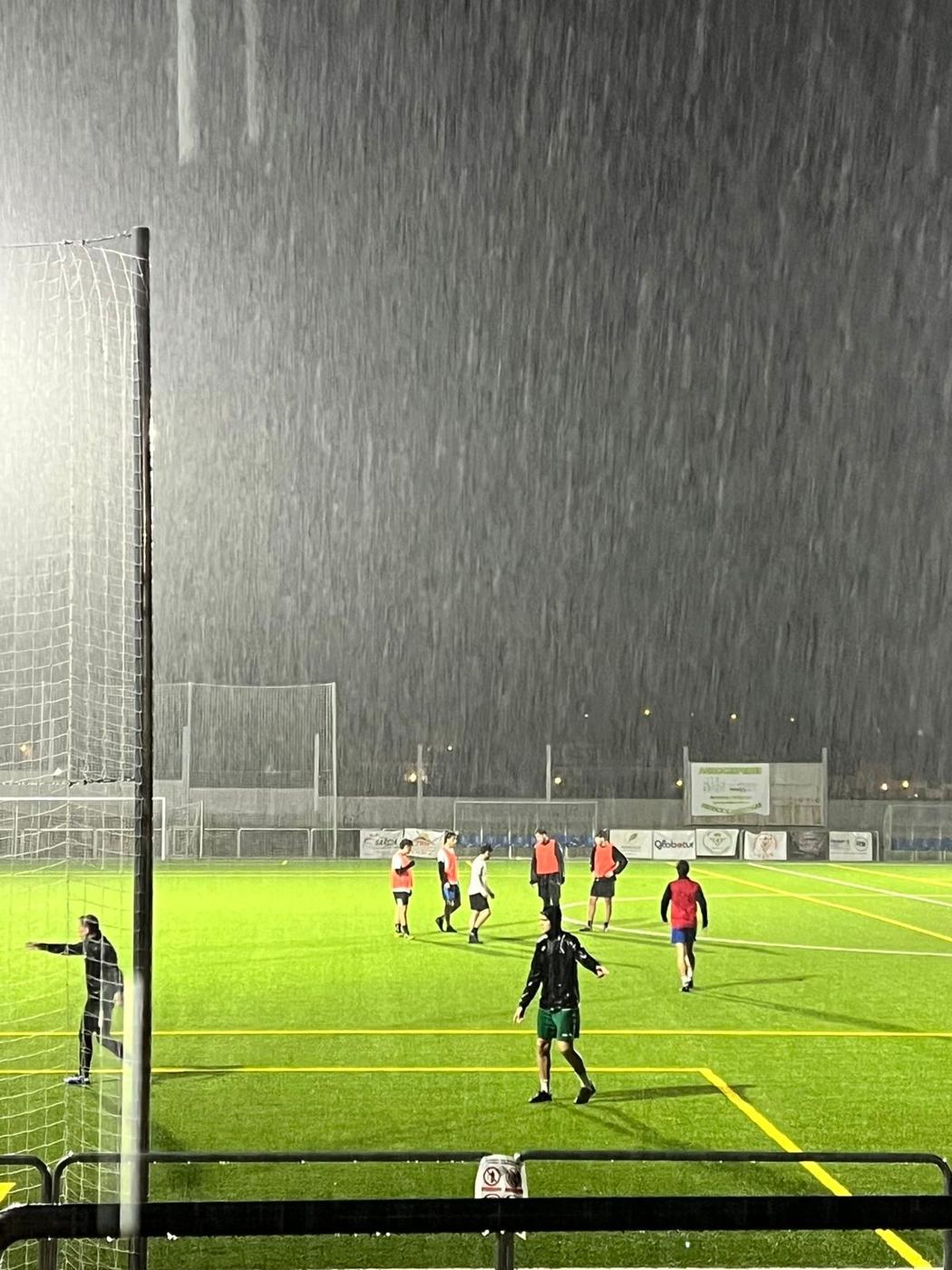 Entrenamiento bajo la lluvia